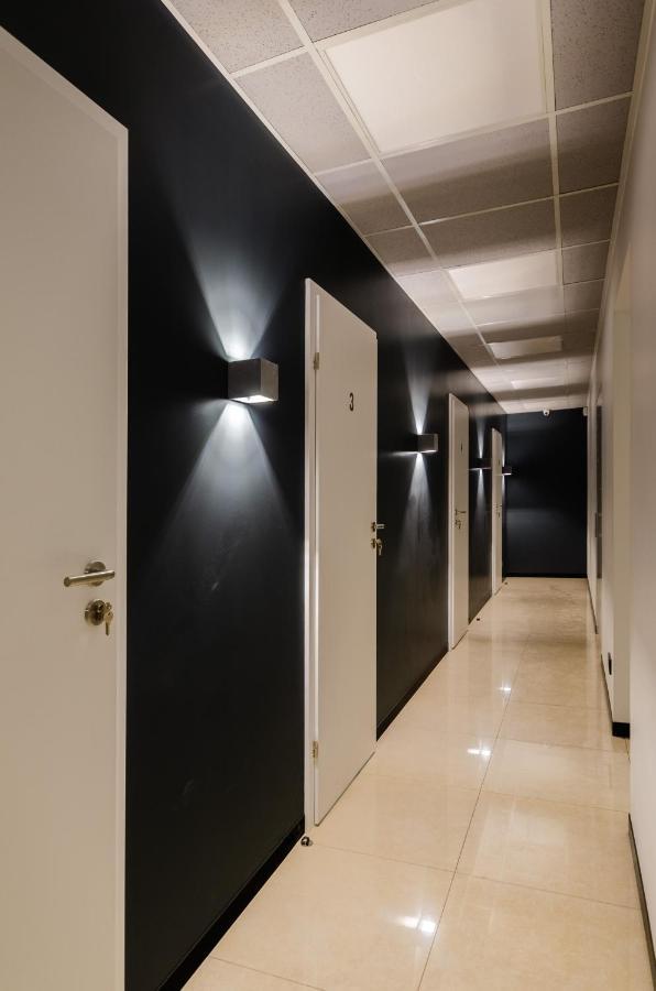 Underground Hostel Kyiv Exterior photo